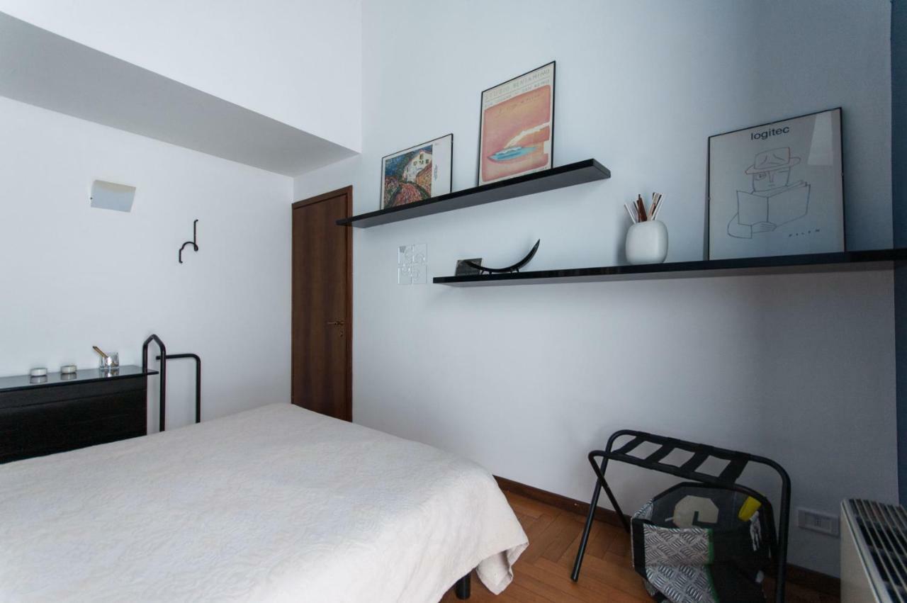 Fancy Blue Duomo Duplex Apartement Milan Bagian luar foto